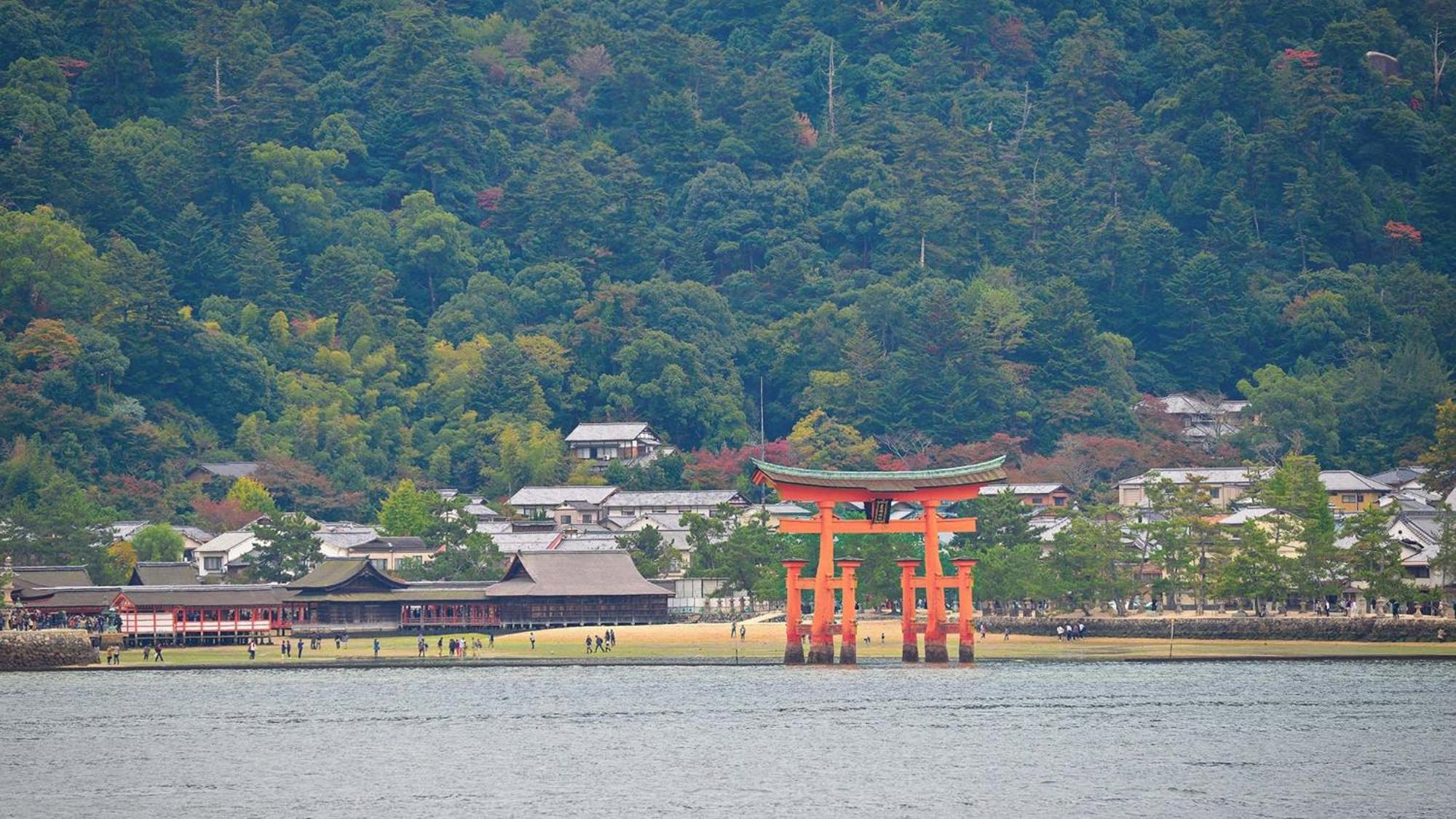 Toyoko Inn Iwakuni Eki Nishi Guchi Экстерьер фото
