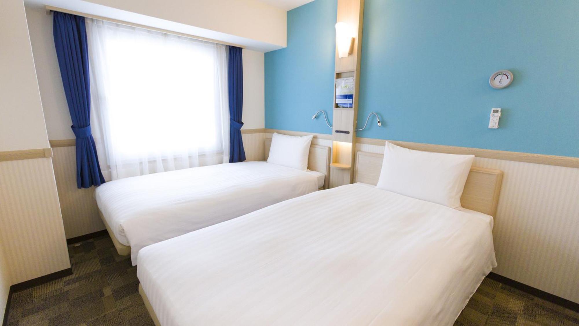 Toyoko Inn Iwakuni Eki Nishi Guchi Экстерьер фото